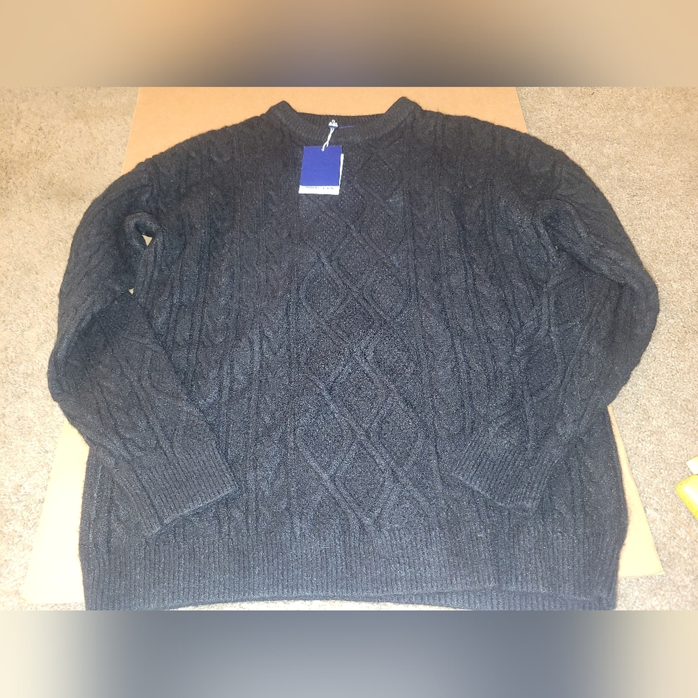 Aelfric Eden Solid Color Crew Neck Sweater